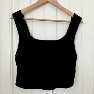 NWT House of Harlow 1960 Black Knit Cropped Tank. Size L